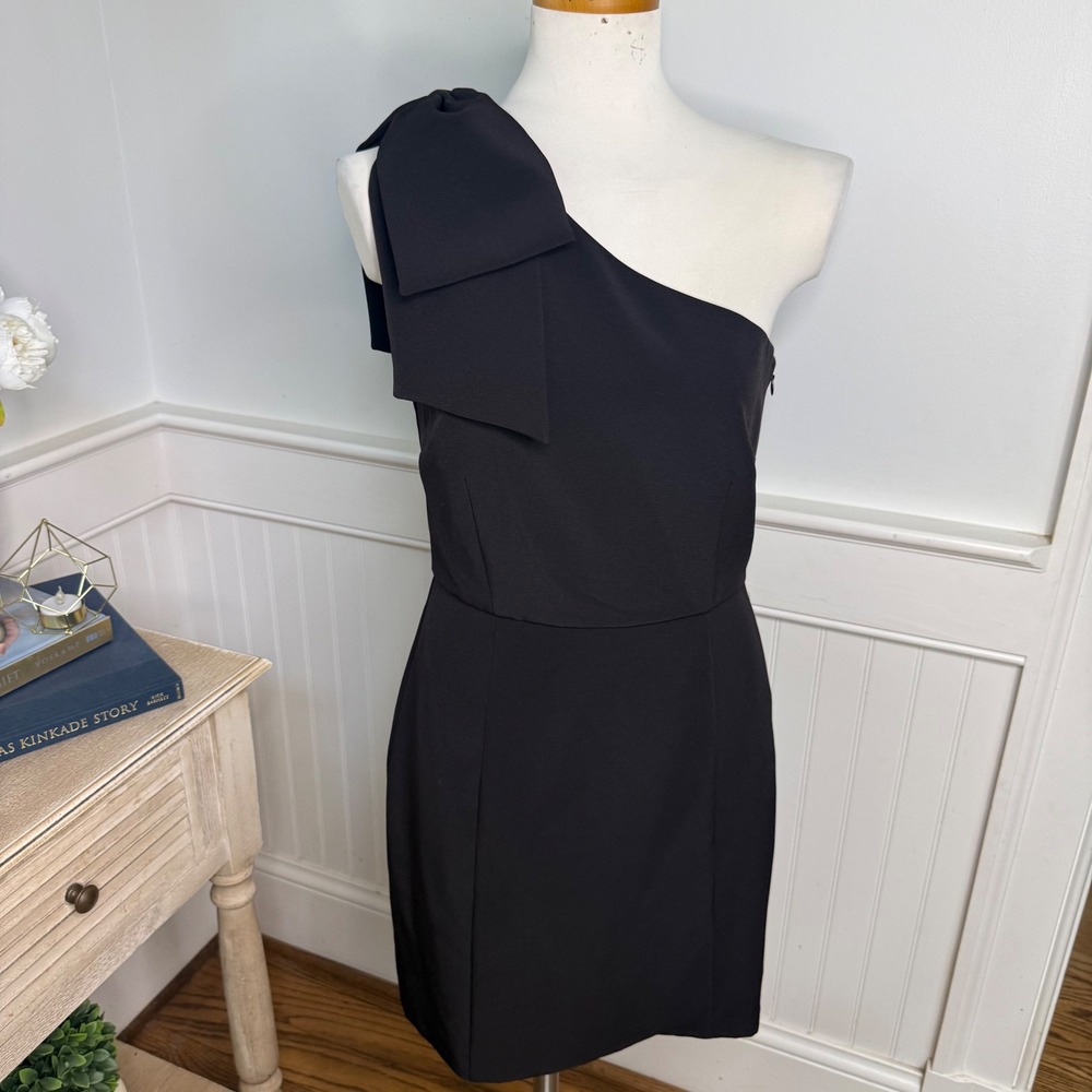 Gianni Bini Black‎ One Shoulder Bow Cocktail Dress Size 6 NWT Black Sheath Dress